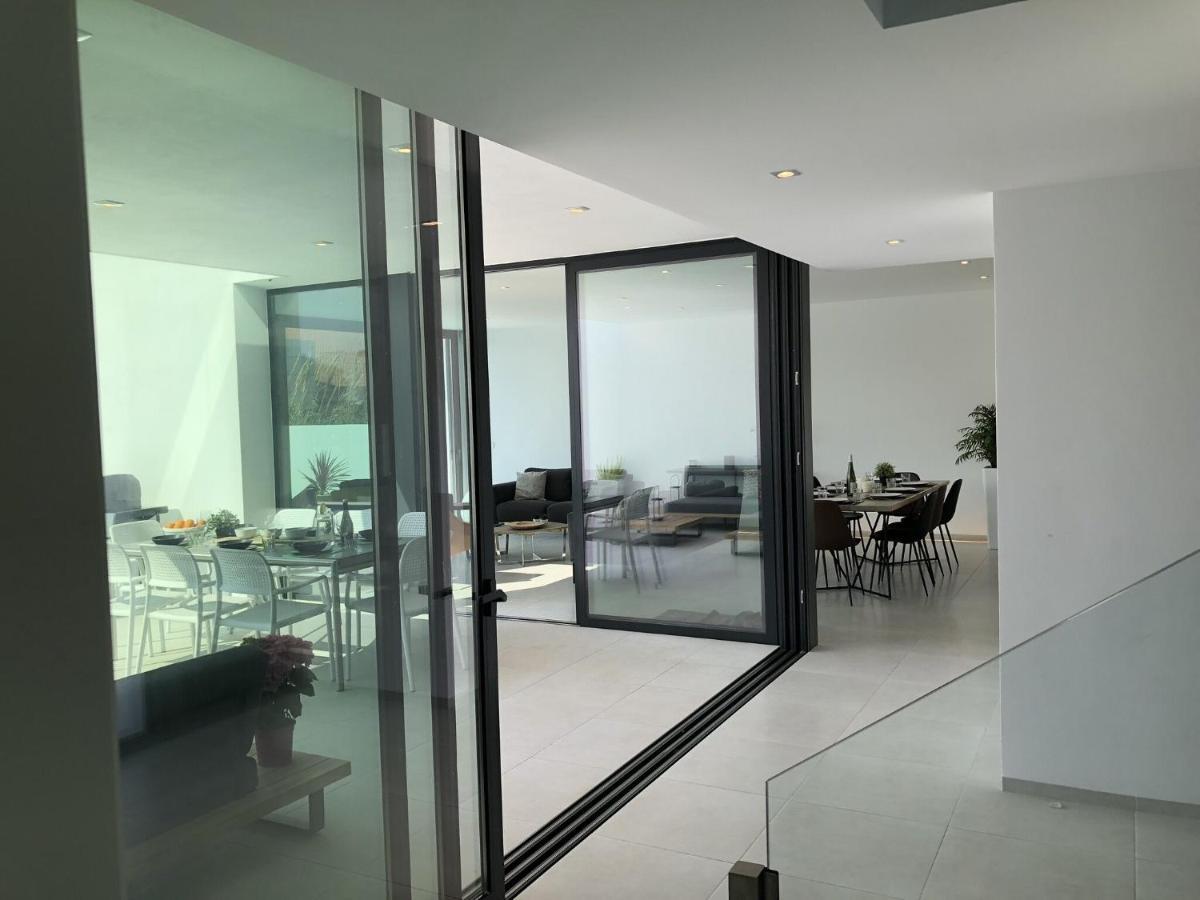 Belvilla By Oyo Villa Clem Calp Extérieur photo