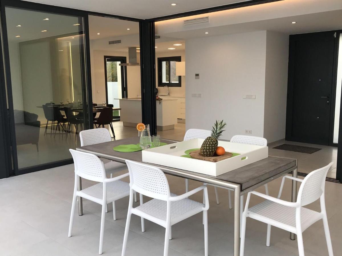 Belvilla By Oyo Villa Clem Calp Extérieur photo