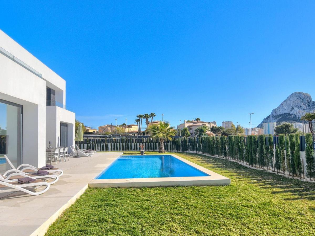 Belvilla By Oyo Villa Clem Calp Extérieur photo