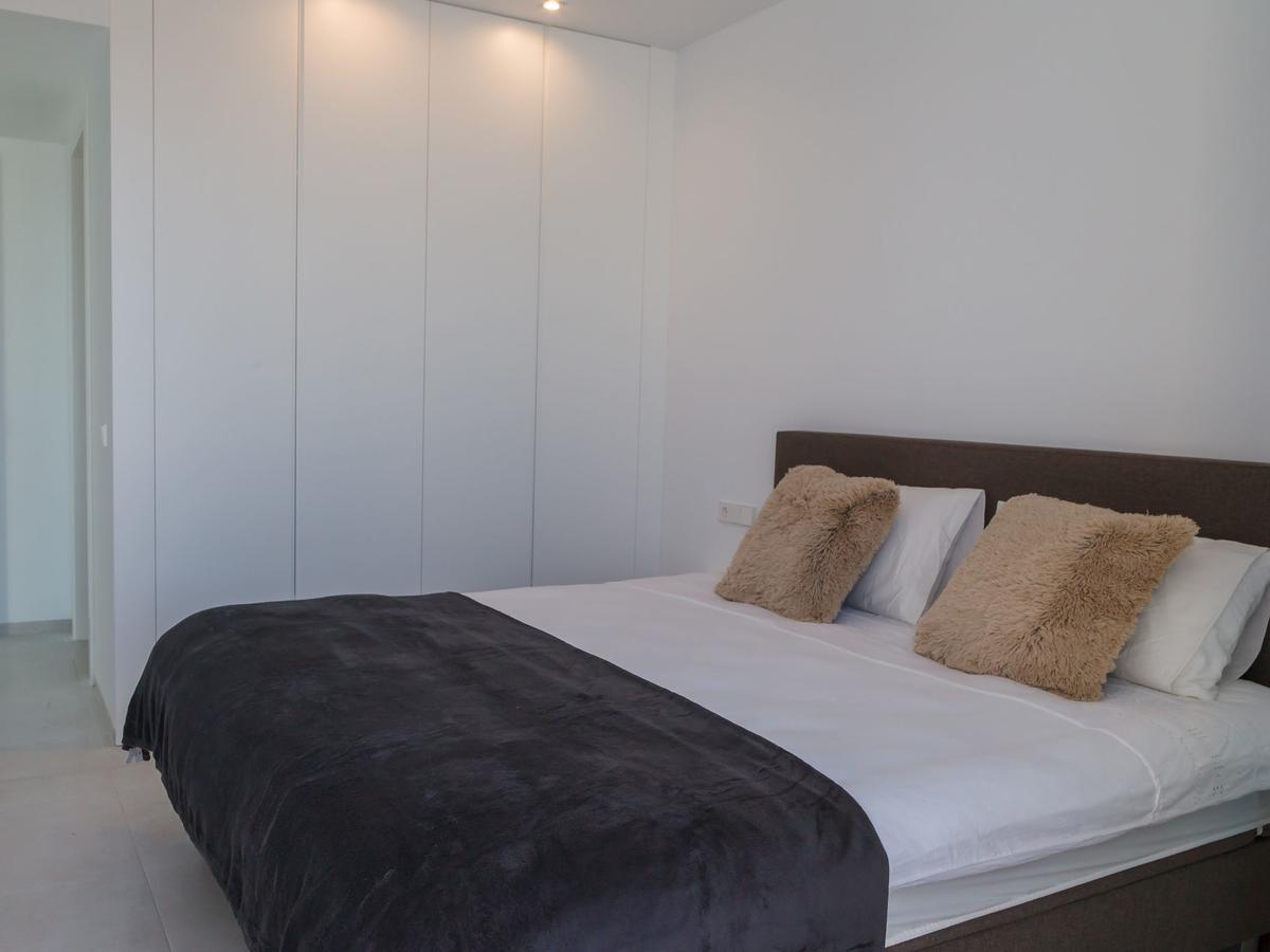 Belvilla By Oyo Villa Clem Calp Extérieur photo